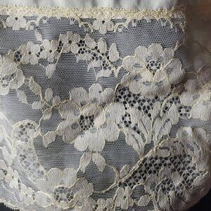 Vintage slip skirt with lace